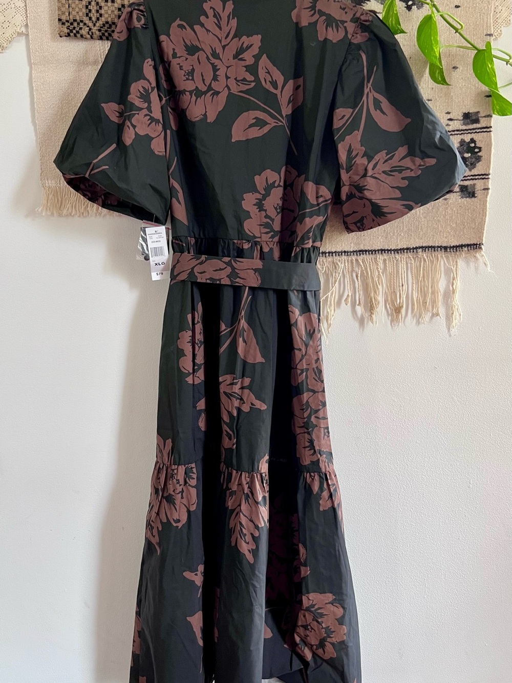 Black and brown maxi dress with floral pattern - Picture 5 of 5